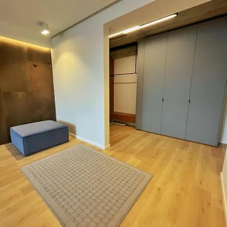 2 Mins From Center - Luxury In Daire *