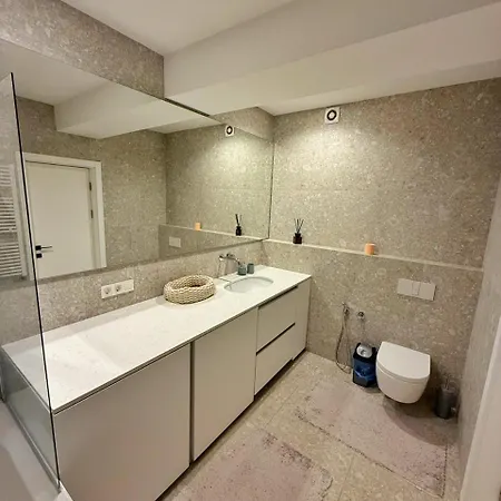 2 Mins From Center - Luxury In Daire Kişinev