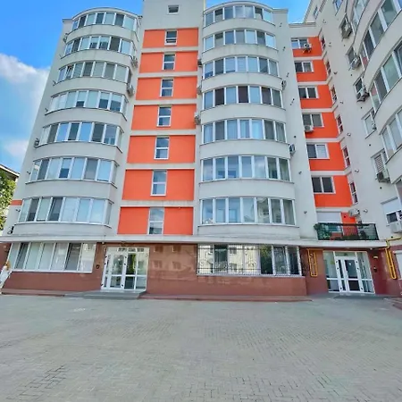 Daire 2 Mins From Center - Luxury In Kişinev
